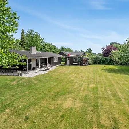 Arild - 700m From The Sea By Interhome *